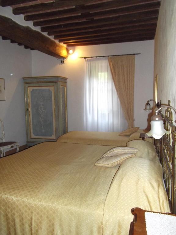 L'Arcadia Pietrasanta Quarto foto